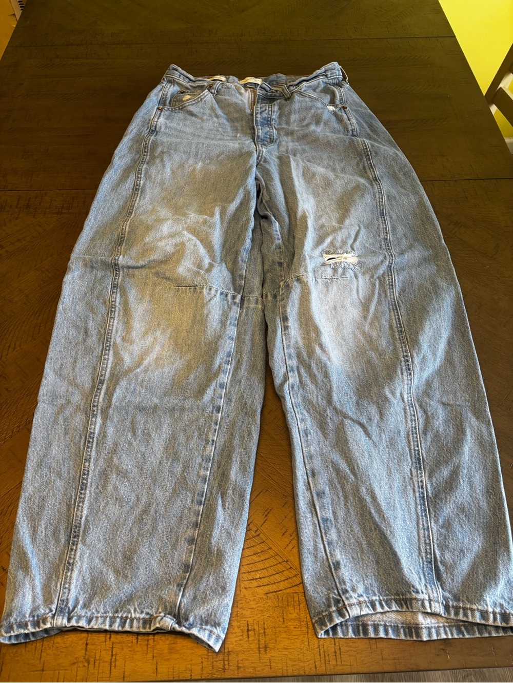 Universal Thread Women's Light Blue Wide Leg Jeans